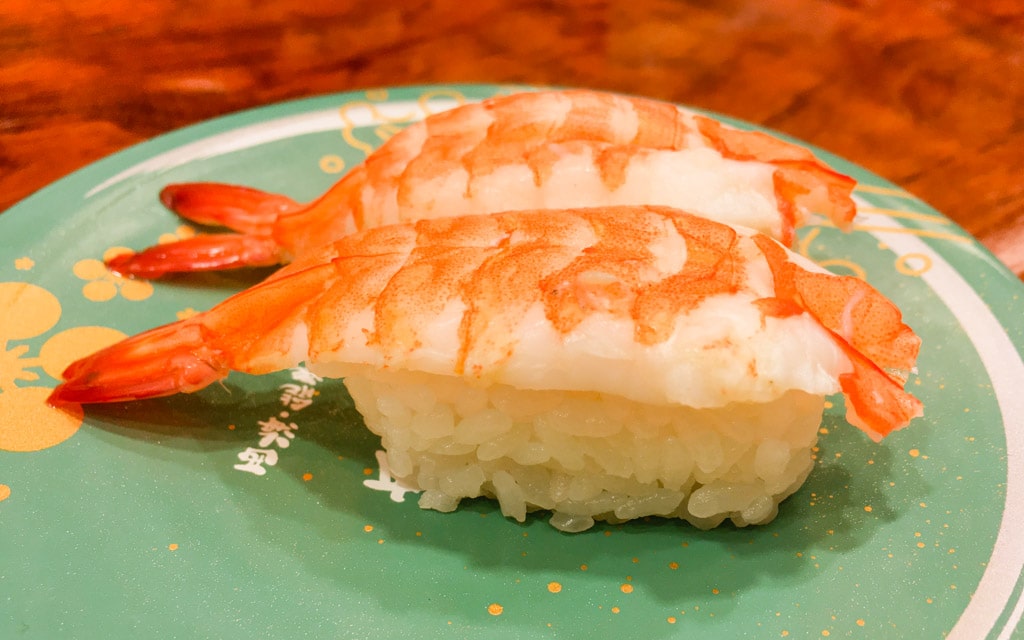 boiled_shrimp_mori_mori_sushi_omicho_market_kanazawa_japan - The Travel