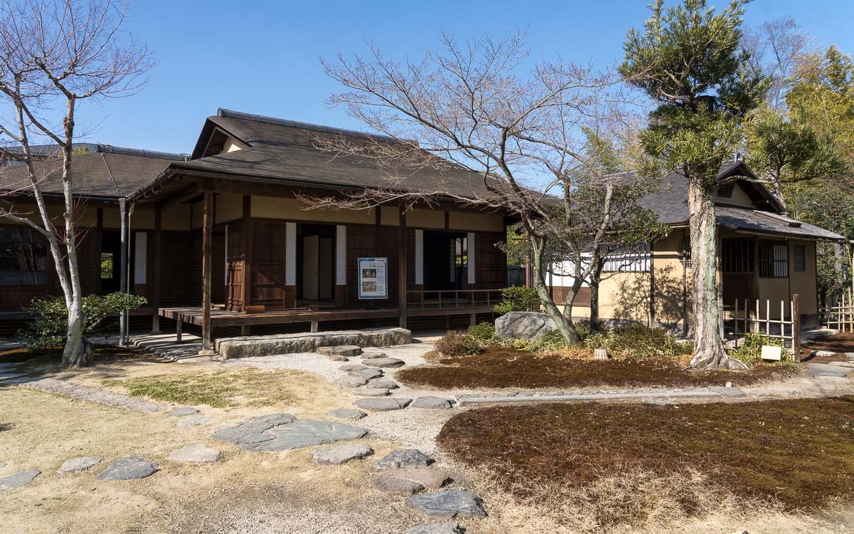 Shōdenin on left, Jo-an on right, Urakuen Garden